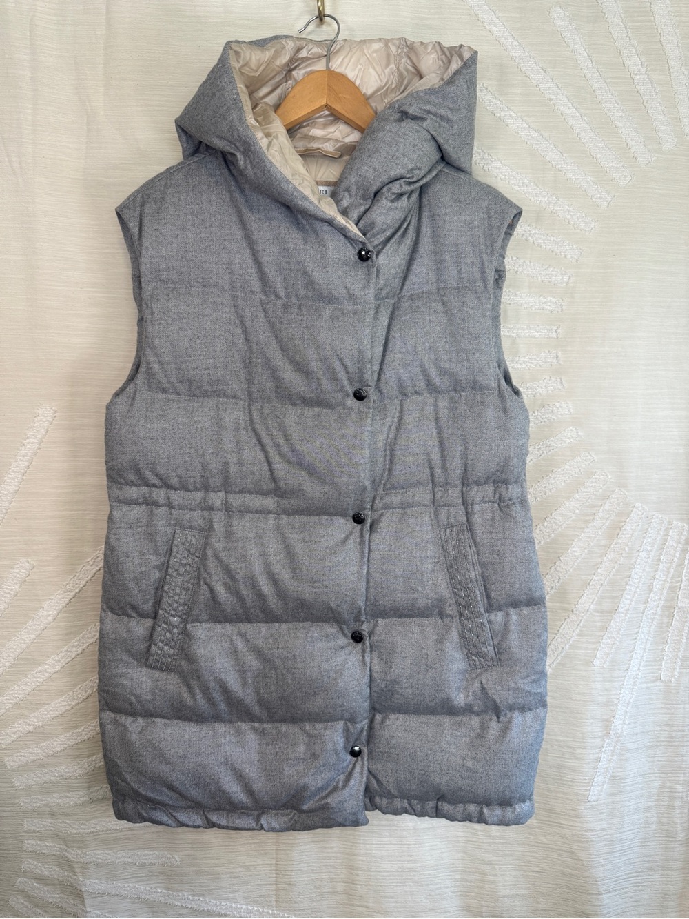 Peserico Italy Medium Down Quilted Long Vest Hooded Beaded Luxury Designer - Picture 2 of 13